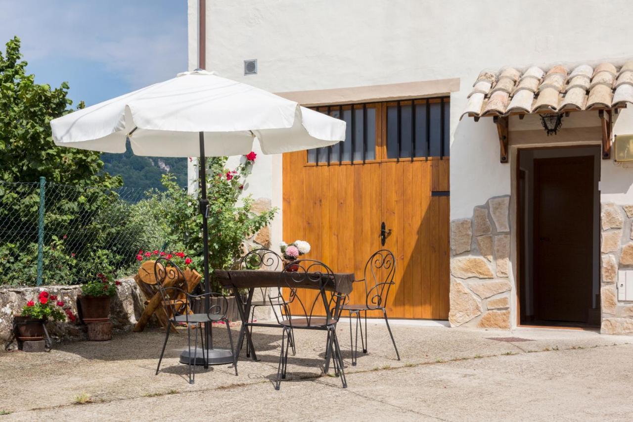 Casa Lizarrosta En Nacedero Del Urederra Villa Baquedano Eksteriør billede